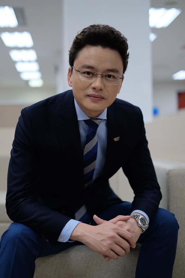 MC Hữu Bằng bất ngờ ẩn ý về một cô MC lục đục hôn nhân, nhắn nhủ thẳng thắn: Cứ chờ xem được mấy hôm-1