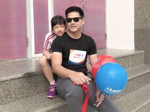Chân dung nhan sắc mẹ xinh đẹp khiến con gái Thịnh soái ca chê Quỳnh Búp Bê 