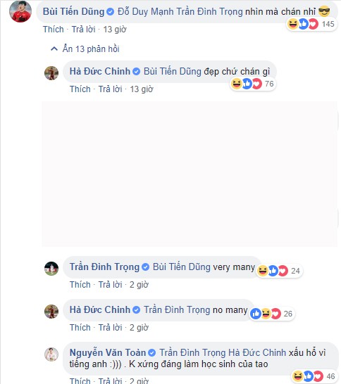 Đức Chinh, Quang Hải long lanh như soái ca, dàn tuyển thủ Việt Nam đua nhau bình luận hài hước-9