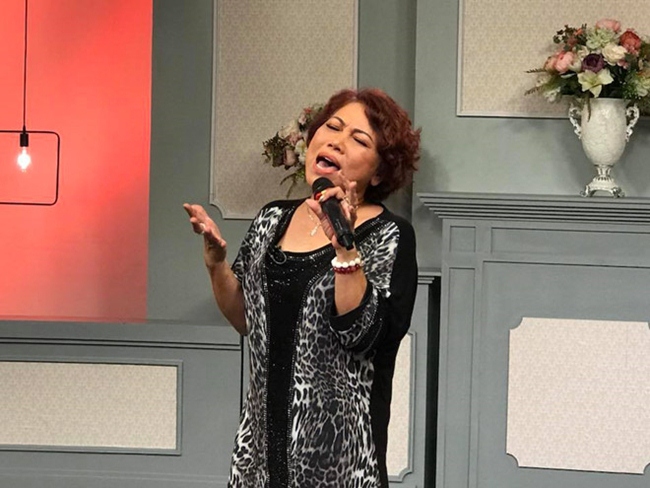 Cuộc sống của sao Việt từ đại gia ở biệt thự, có hàng chục xe sang đến vỡ nợ-22