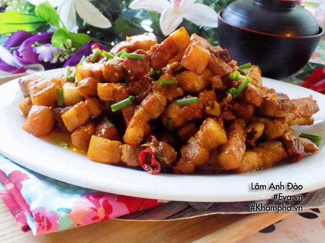 Cách nấu thịt kho tiêu chỉ với vài chiêu đơn giản đánh bay cả nồi cơm vợ nấu-1