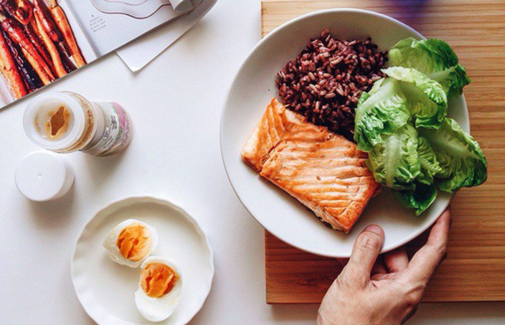 Ăn ít mà vẫn tăng cân vù vù, nguyên nhân có thể là do bạn đang gặp phải những vấn đề sức khỏe sau-2