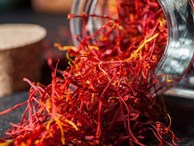 Bí mật thú vị của saffron - gia vị đắt nhất thế giới gần 1 tỷ/kg từng được Nữ hoàng Ai Cập dùng dưỡng nhan