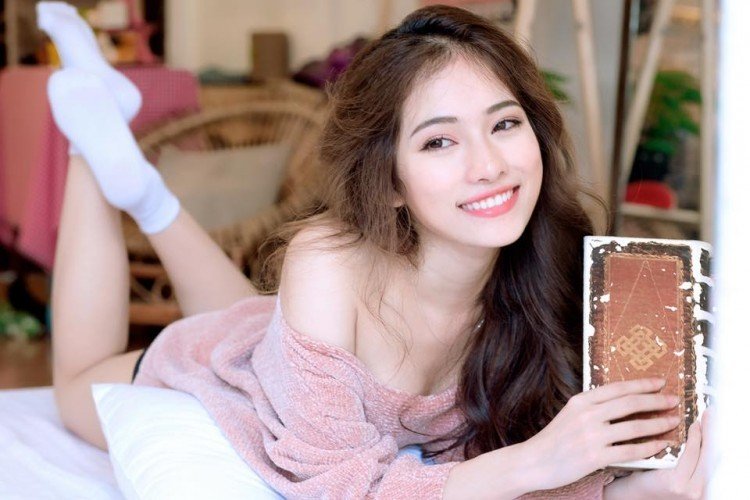 Vẻ nóng bỏng của tình mới kém Dương Khắc Linh 13 tuổi-3