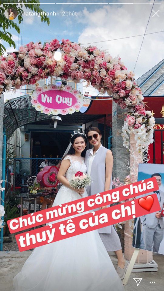 Có ai như Tăng Thanh Hà, diện đồ rộng, đi giày bệt đứng gốc cây vẫn thần thái ngút trời-1