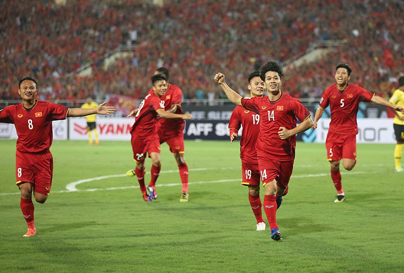 Chiếu chậm khoảnh khắc ăn mừng đầy cảm xúc của Công Phượng-3