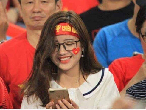 Báo Hàn Quốc: Thầy Park bay khi Công Phượng xé lưới Malaysia-7