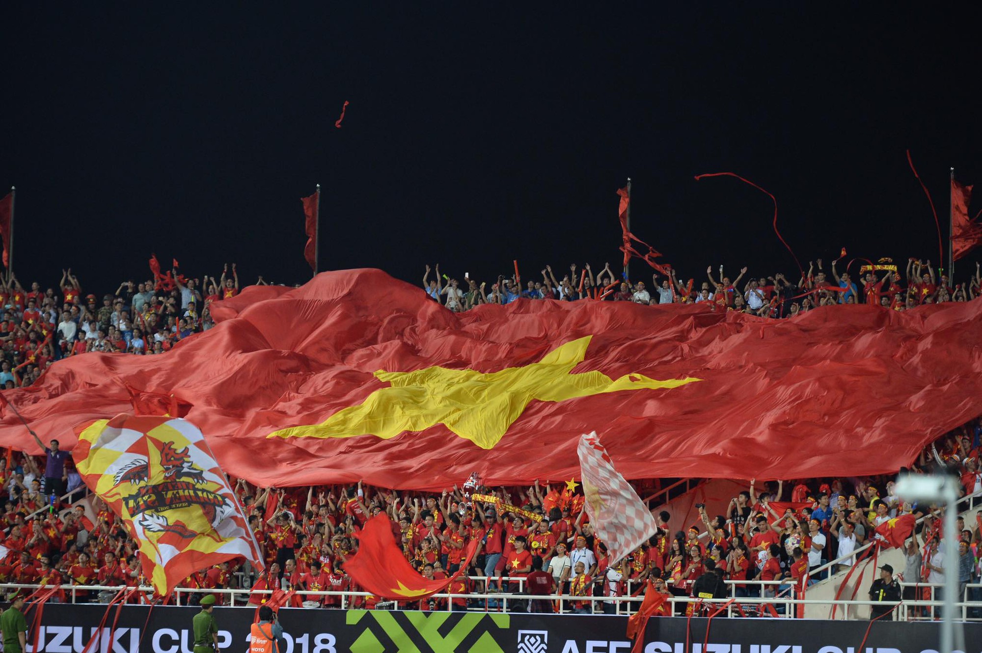 Đừng vội ăn mừng sau trận thắng Malaysia, tuyển Việt Nam sẽ phải đối diện án phạt vì những hành động thiếu kiềm chế này!-5