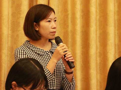 Học sinh lớp 6 rơi từ tầng hai của trường học xuống đất-2