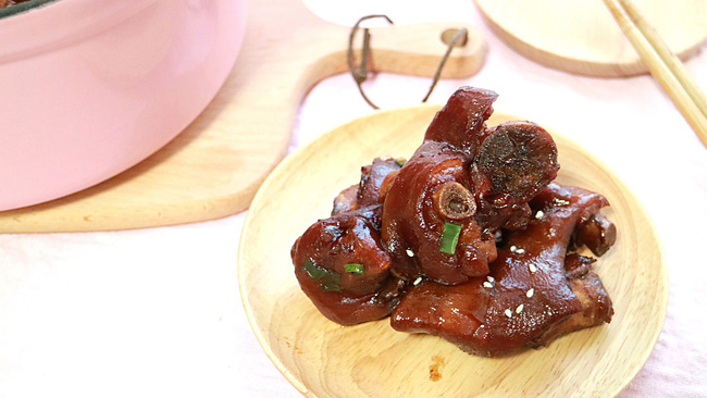 Tôi chưa bao giờ thích ăn chân giò cho đến khi gặp và học được cách làm món này-1