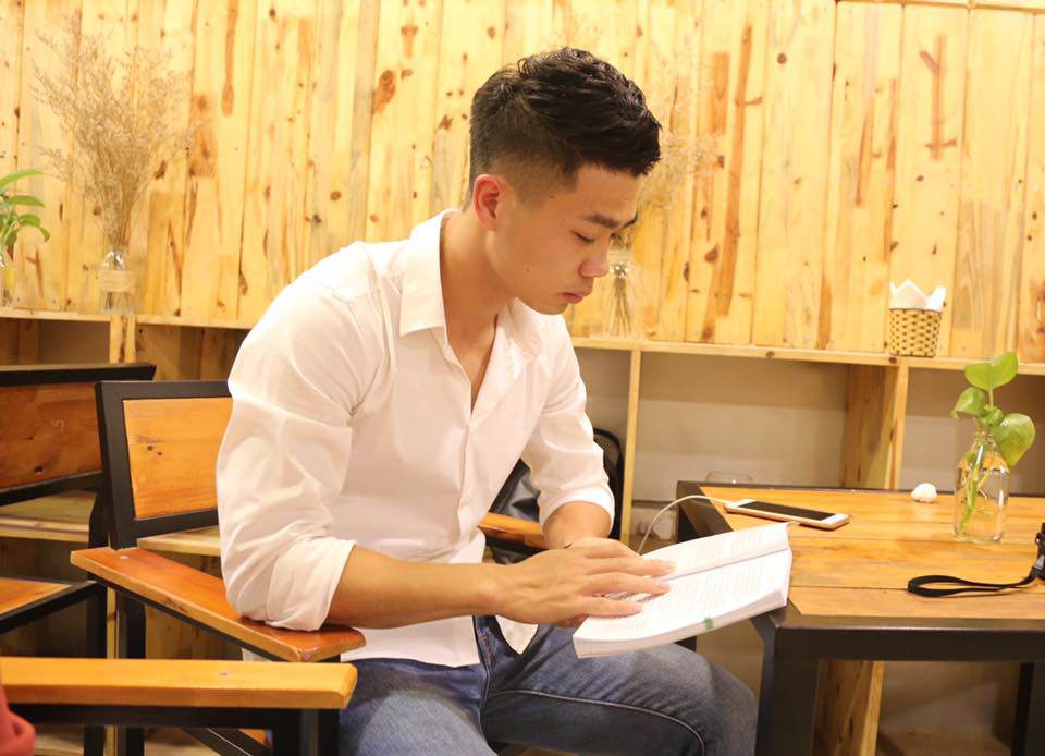 Anh dũng trên sân cỏ nhưng không thể ngờ Cuồng Phong Công Phượng lại diện quần rách-4