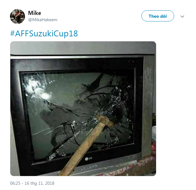 CĐV Malaysia tức giận, đăng ảnh đập tivi trên mạng xã hội sau khi đội nhà để thua ĐT Việt Nam-2