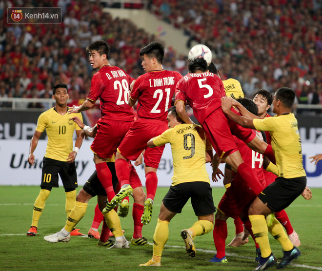 Sau trận thắng Malaysia, không ai ở tuyển Việt Nam có thể vượt mặt Duy Mạnh về độ gắt-8
