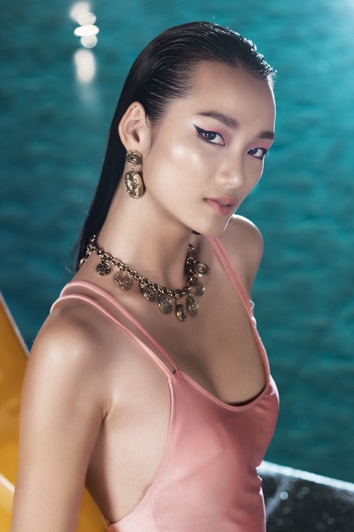 Cận cảnh đường cong nóng bỏng của dàn mỹ nhân The Face 2018-2