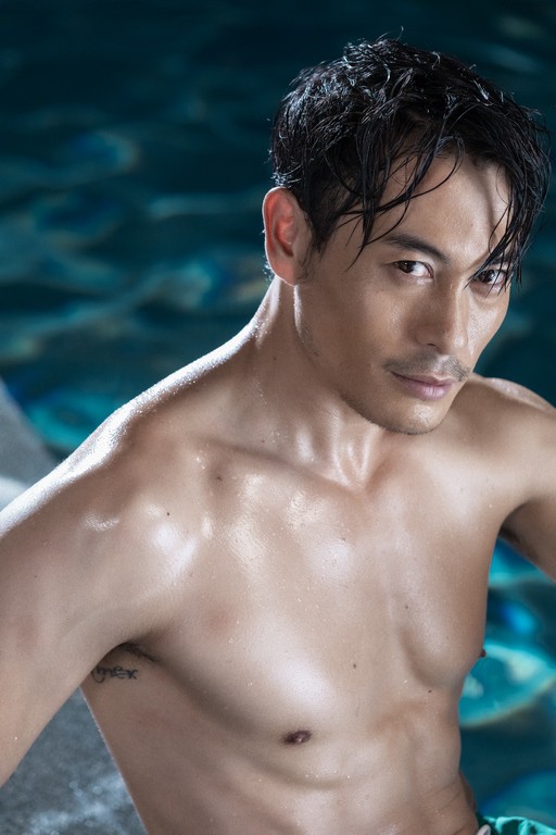 Cận cảnh đường cong nóng bỏng của dàn mỹ nhân The Face 2018-19