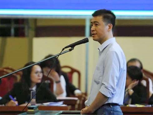 Phan Sào Nam tin tưởng đường dây đánh bạc được bảo kê