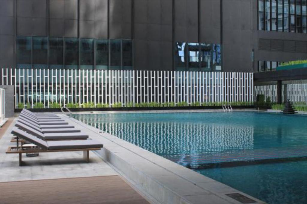 Thủ môn Bùi Tiến Dũng khoe được ở khách sạn 5 sao, bên dòng sông thơ mộng khi vừa tới Myanmar-8