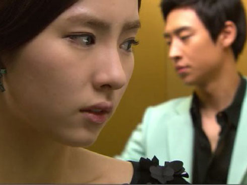 Mới sinh được 3 tháng, vợ tôi đã bỏ đi du lịch 2 ngày, lần này về thì xác định ra đường mà ở!-3