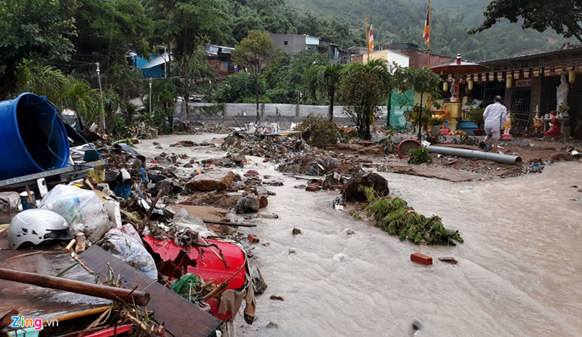 Hiện trường lũ cuốn, sạt lở làm 12 người tử vong ở Nha Trang-3