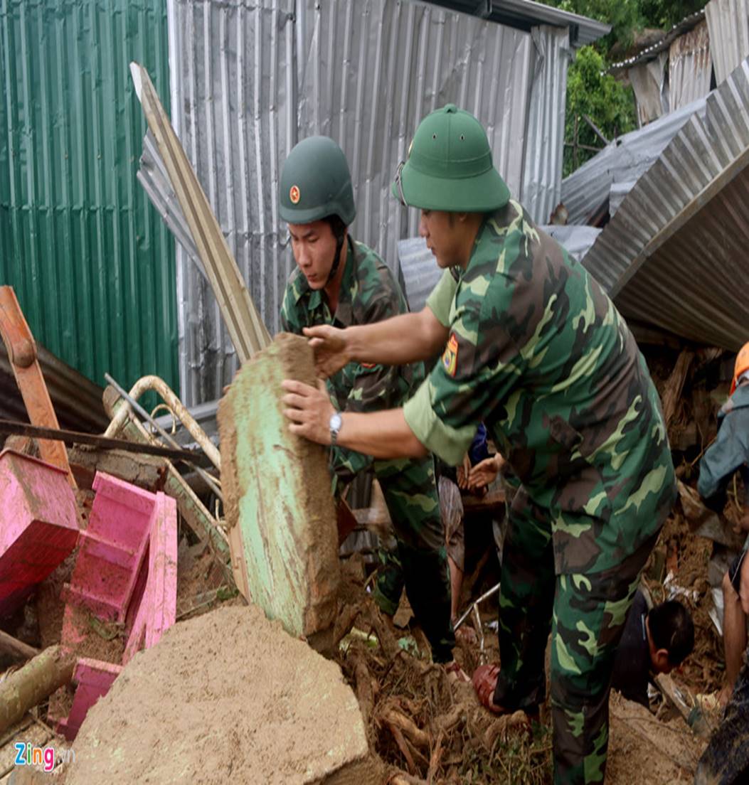 Hiện trường lũ cuốn, sạt lở làm 12 người tử vong ở Nha Trang-8