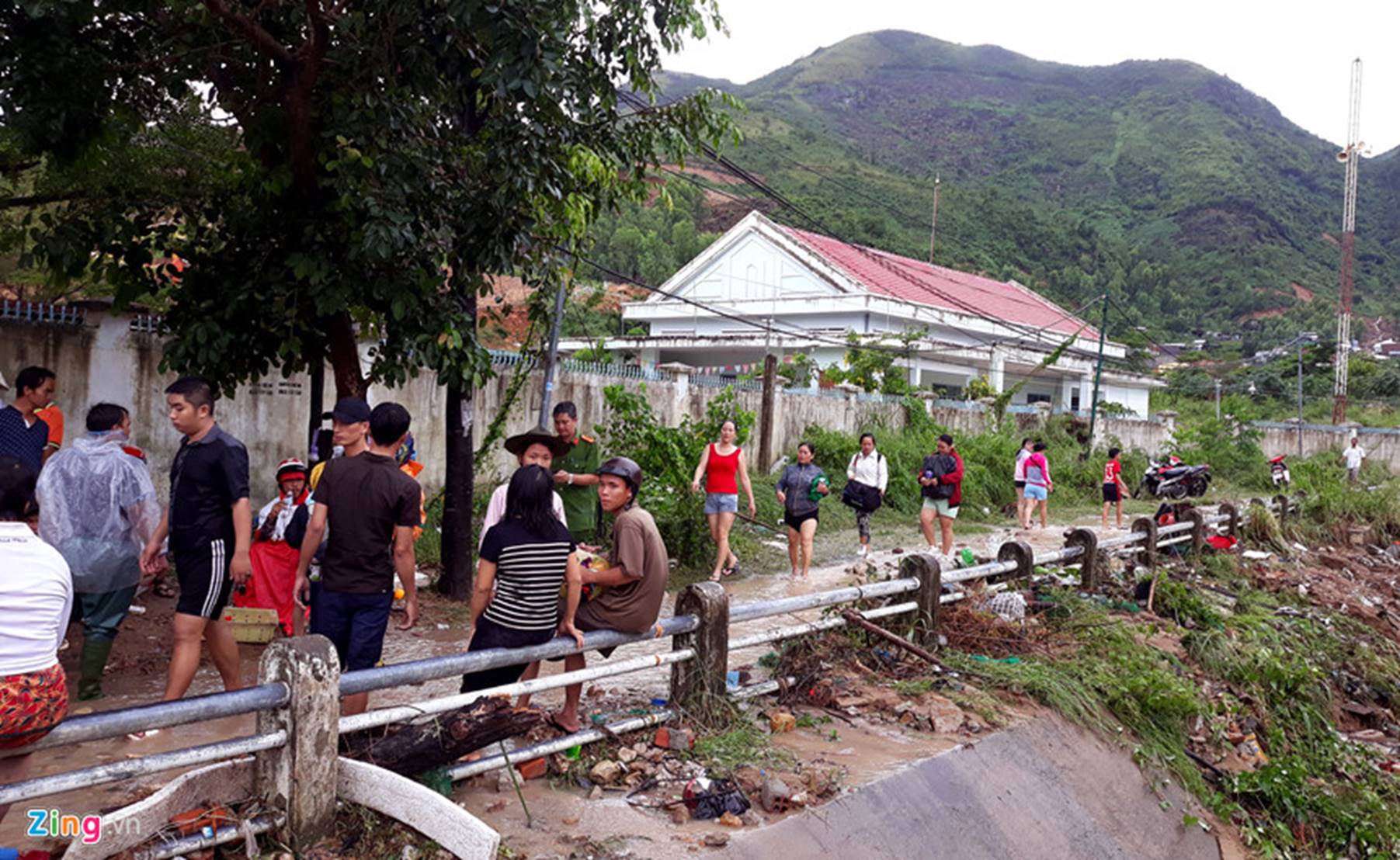 Hiện trường lũ cuốn, sạt lở làm 12 người tử vong ở Nha Trang-9