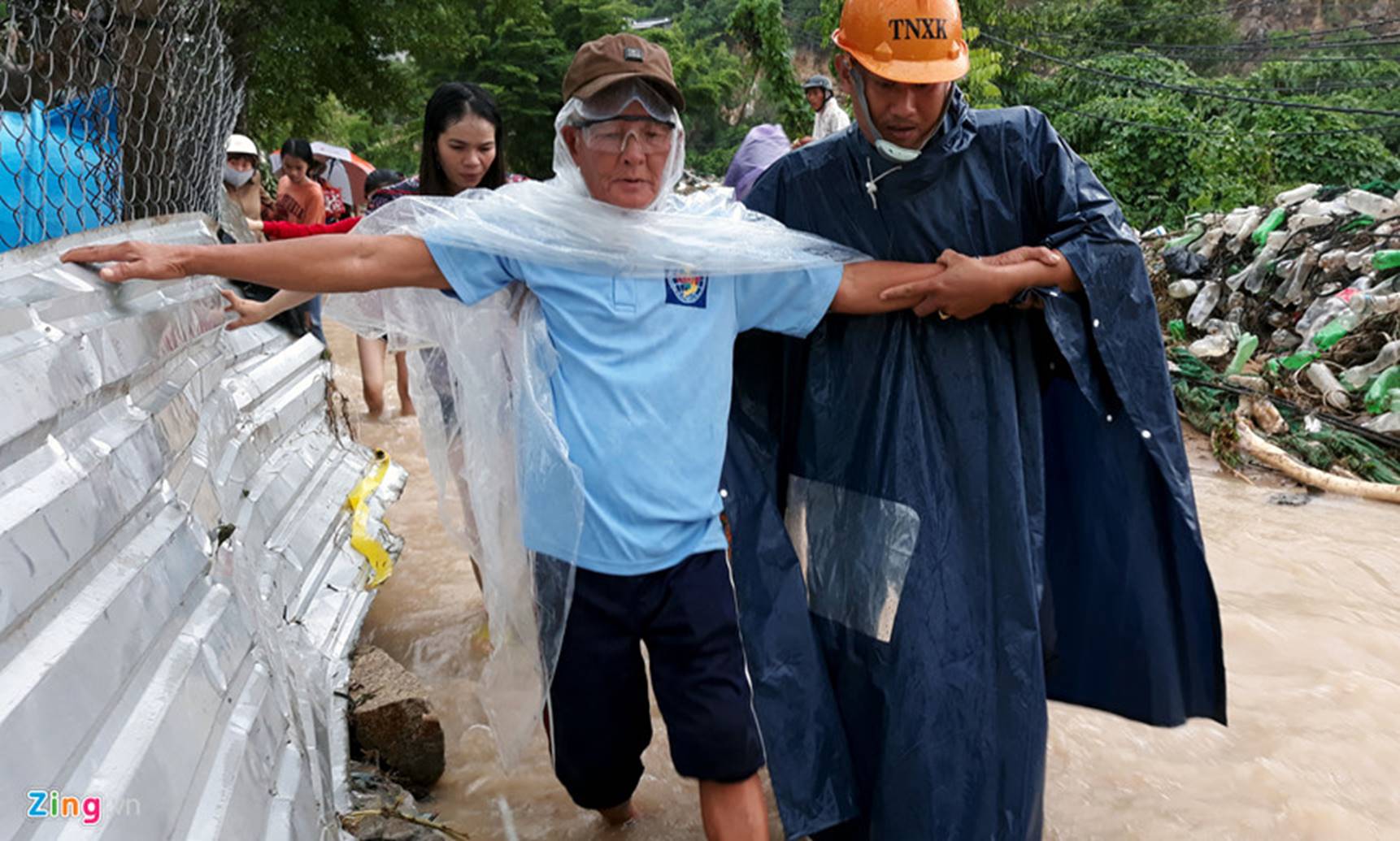 Hiện trường lũ cuốn, sạt lở làm 12 người tử vong ở Nha Trang-11