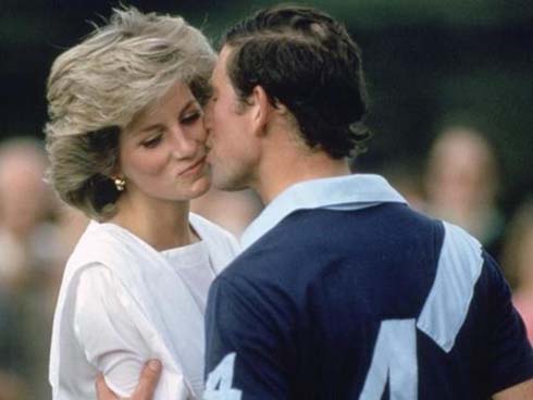 Nữ hoàng Anh đã rút ra một bài học lớn, có sự thay đổi lột xác sau cái chết của con dâu Diana-4