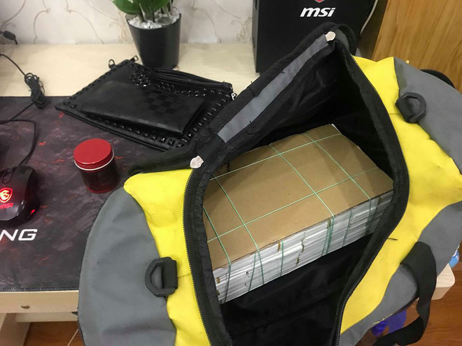 Mang hàng nghìn tờ tiền lẻ đi mừng cưới, thanh niên bị dân tình chỉ trích nhưng cô dâu có thái độ khác hẳn-3