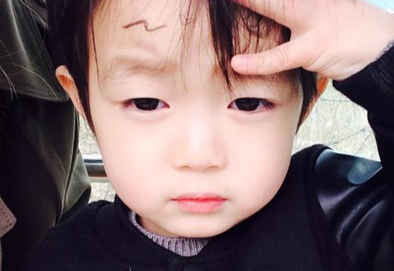 Xem giờ sinh tiết lộ trẻ là quý nhân, có tiền có quyền hay vất vả, gặp nhiều trắc trở-17