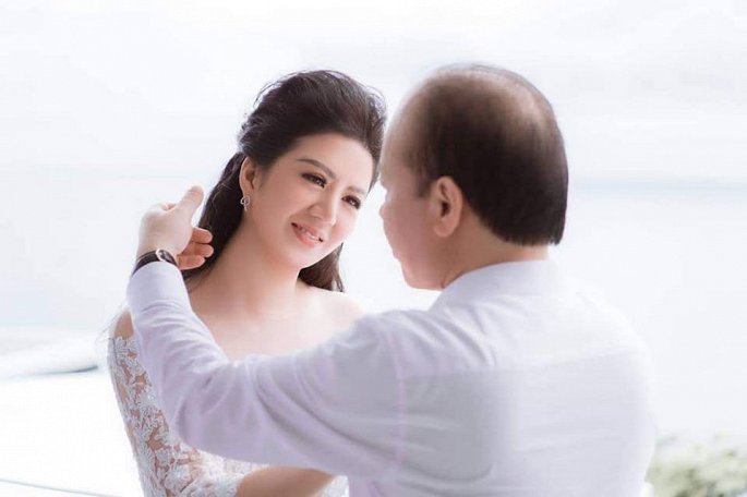Bộ ảnh cưới lãng mạn của ca sĩ Đinh Hiền Anh và Thứ trưởng Bộ Tài chính-3
