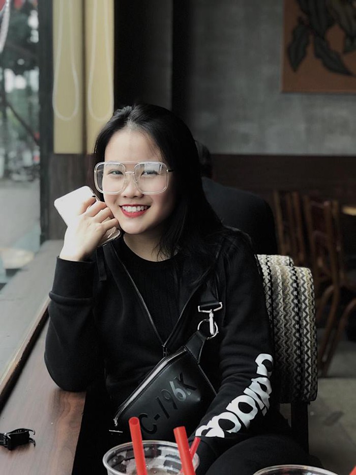 Ngạc nhiên chưa, dàn mỹ nam ĐTVN thích đá cặp với sinh viên đại học hơn chân dài showbiz-8