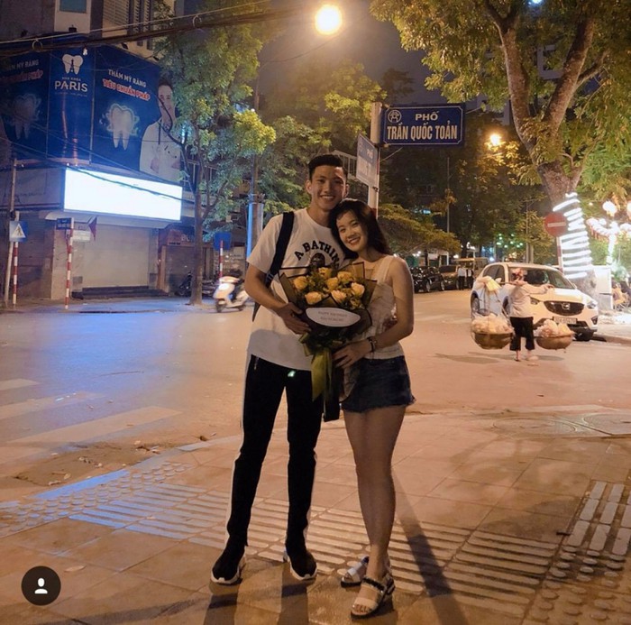 Ngạc nhiên chưa, dàn mỹ nam ĐTVN thích đá cặp với sinh viên đại học hơn chân dài showbiz-10