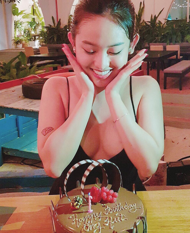 Hot girl lộ vóc dáng thật trong ảnh được tag: Người xồ xề ngấn mỡ, người chân ngắn không hề nuột nà-14