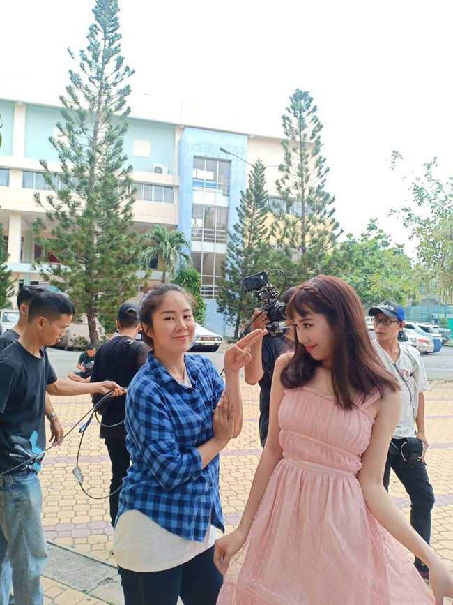 Gạo nếp gạo tẻ: Sau khi ra tù, Hân Hoa hậu vừa sến súa vừa lỗi mốt đến mức này sao?-3