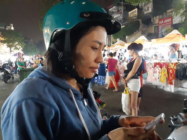 Bé 1 tháng tuổi ngủ vỉa hè chưa một lần được bú mẹ, 7 ngày tuổi đã phải lang thang-6