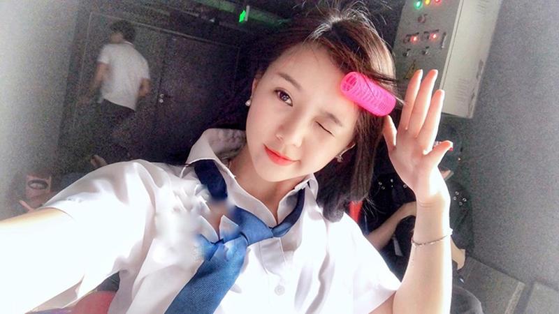 Trút bỏ sự quê mùa trên phim ảnh, em gái Lan cave trở thành cô gái cực sexy đốt mắt-16