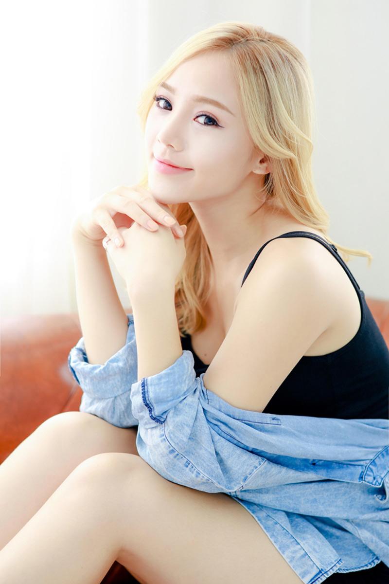 Trút bỏ sự quê mùa trên phim ảnh, em gái Lan cave trở thành cô gái cực sexy đốt mắt-17