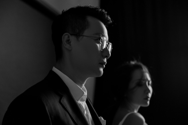 Vợ chồng Hoàng Bách hạnh phúc như thuở mới yêu trong bộ ảnh kỷ niệm 12 năm ngày cưới-5