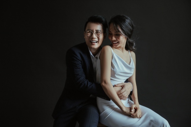 Vợ chồng Hoàng Bách hạnh phúc như thuở mới yêu trong bộ ảnh kỷ niệm 12 năm ngày cưới-8