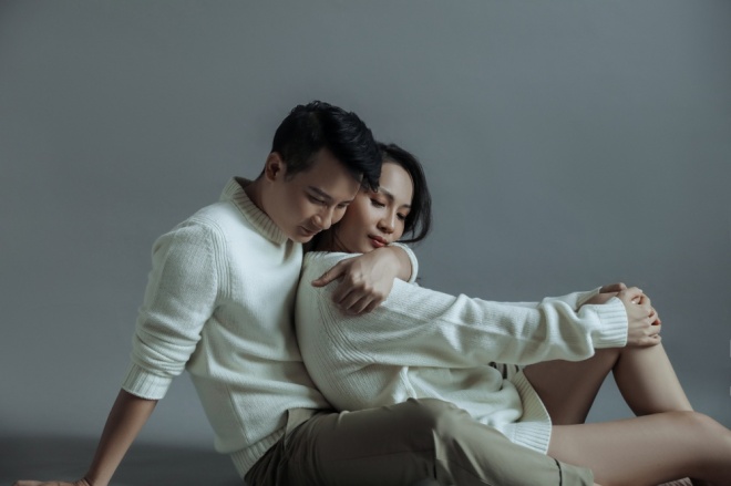 Vợ chồng Hoàng Bách hạnh phúc như thuở mới yêu trong bộ ảnh kỷ niệm 12 năm ngày cưới-16