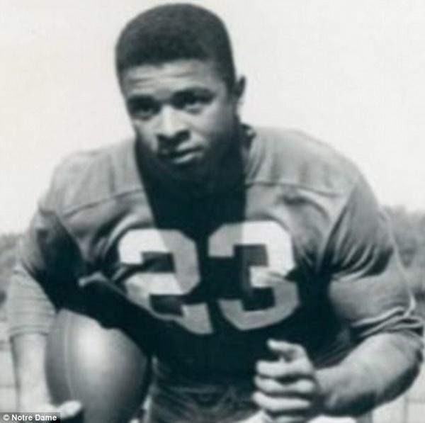 Tranh nhau mua căn nhà giá 230 nghìn, nhưng nghe xong điều này tất cả đồng loạt bỏ chạy-7