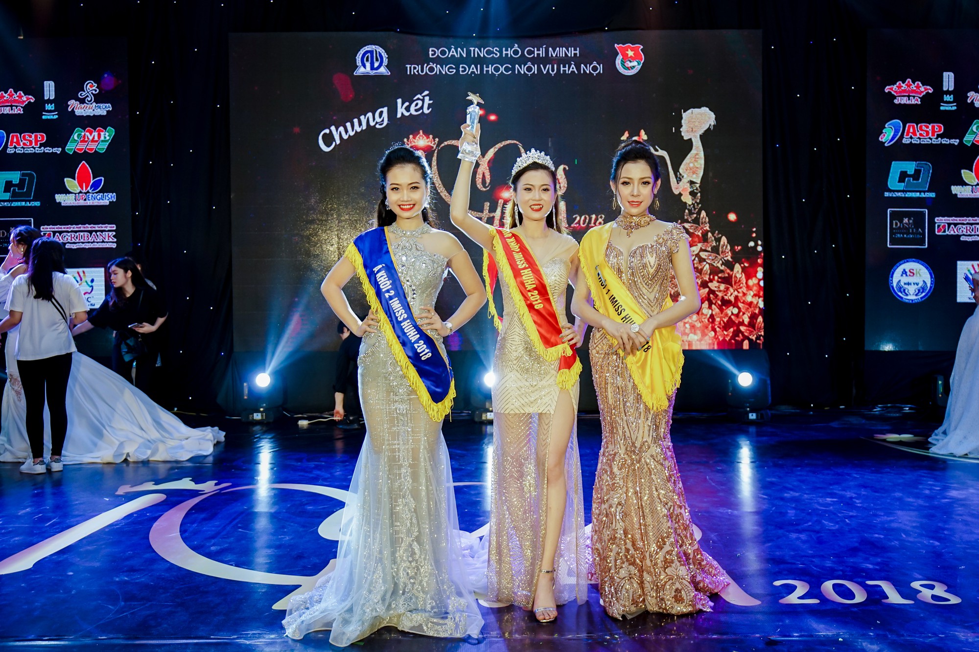 Đã tìm ra cô gái xinh đẹp nhất trường Đại học Nội vụ năm 2018-8