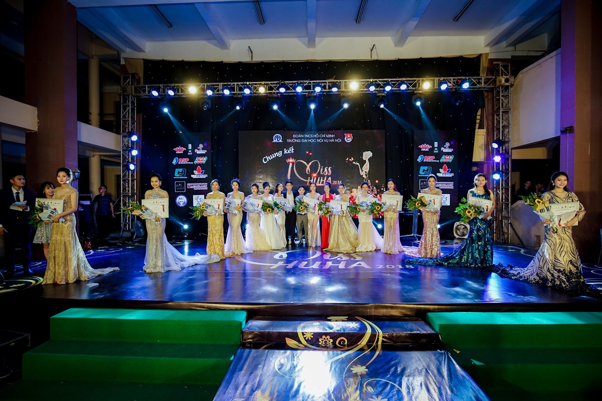 Đã tìm ra cô gái xinh đẹp nhất trường Đại học Nội vụ năm 2018-23