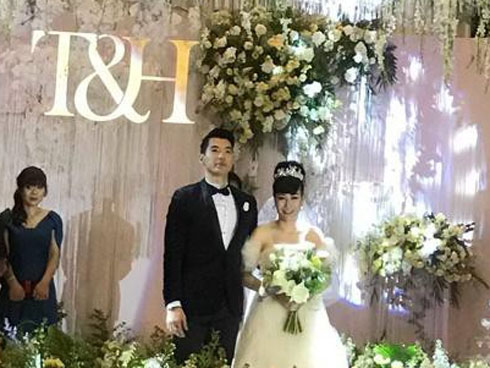 Nhan sắc nữ doanh nhân lớn tuổi vừa cưới Trương Nam Thành-10