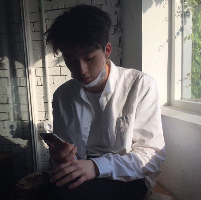 Cô gái bị đánh ghen vì nhắn tin với đàn ông có vợ, chị em lại đồng loạt bênh vực vì 1 chi tiết-1