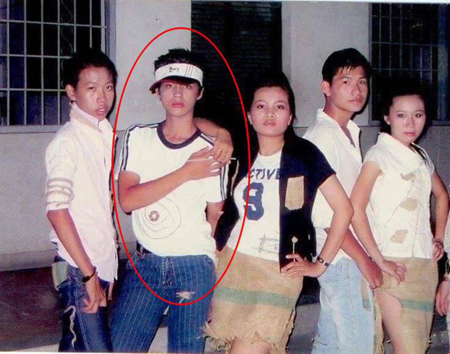 Ngỡ ngàng ảnh thuở học trò của Hoài Linh, Noo Phước Thịnh và loạt sao Việt-2