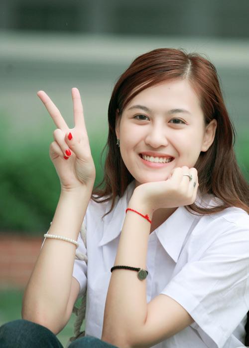 Từ nữ sinh trong sáng, cuối cùng bạn thân Kỳ Duyên cũng vào hội nghiện PTTM của Vbiz-3