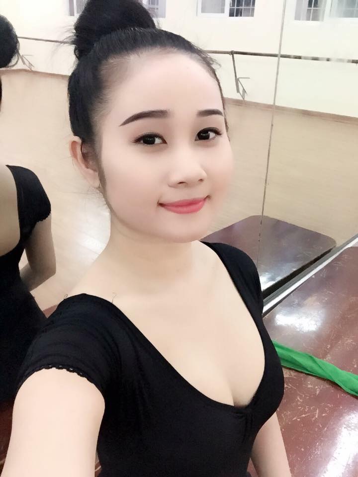 Tuyển thủ U23 Việt Nam có bạn gái giảng viên xinh đẹp thế này!-3