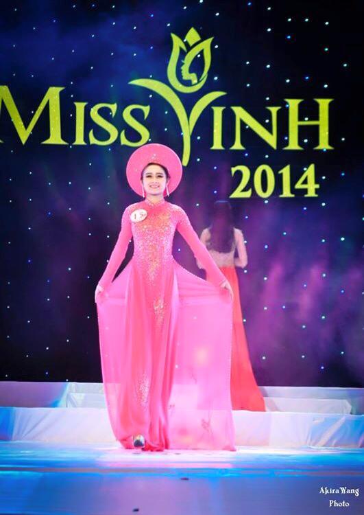 Tuyển thủ U23 Việt Nam có bạn gái giảng viên xinh đẹp thế này!-4