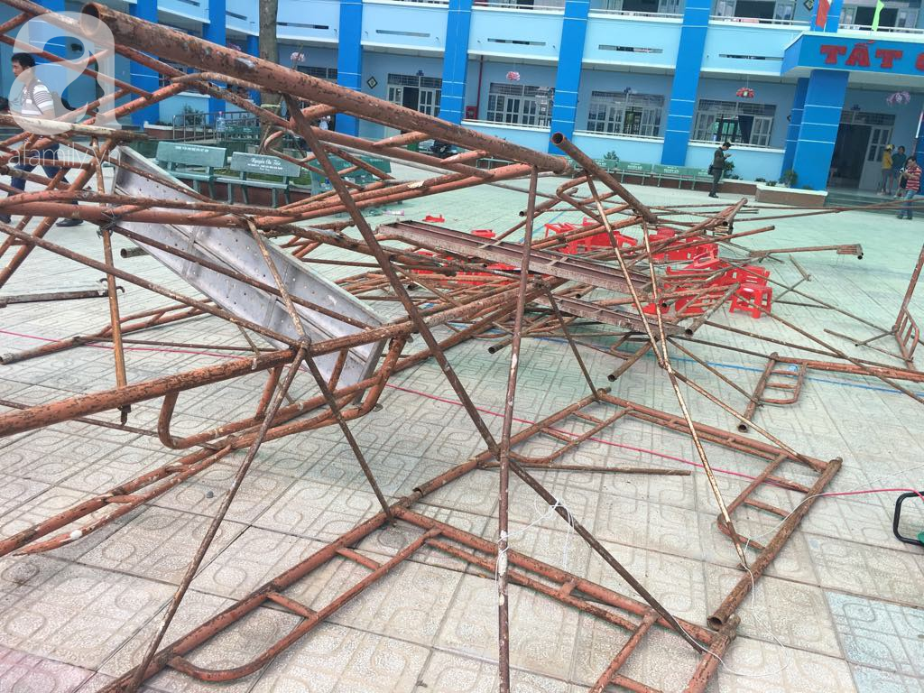 Hiện trường vụ sập giàn giáo khiến hàng chục học sinh tiểu học nhập viện trong lễ 20/11: Cảnh tượng lúc đó rất sợ hãi-1